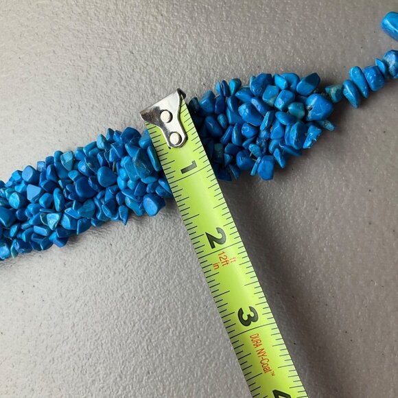 New Artisan Howlite Turquoise Tone Chip Stone Beaded Bracelet Toggle Handcrafted - Picture 9 of 13